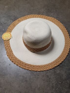 NEW Jacobson Hat Trendy Wide Brim Straw Sun Hat in Cream and Tan Braided Brim